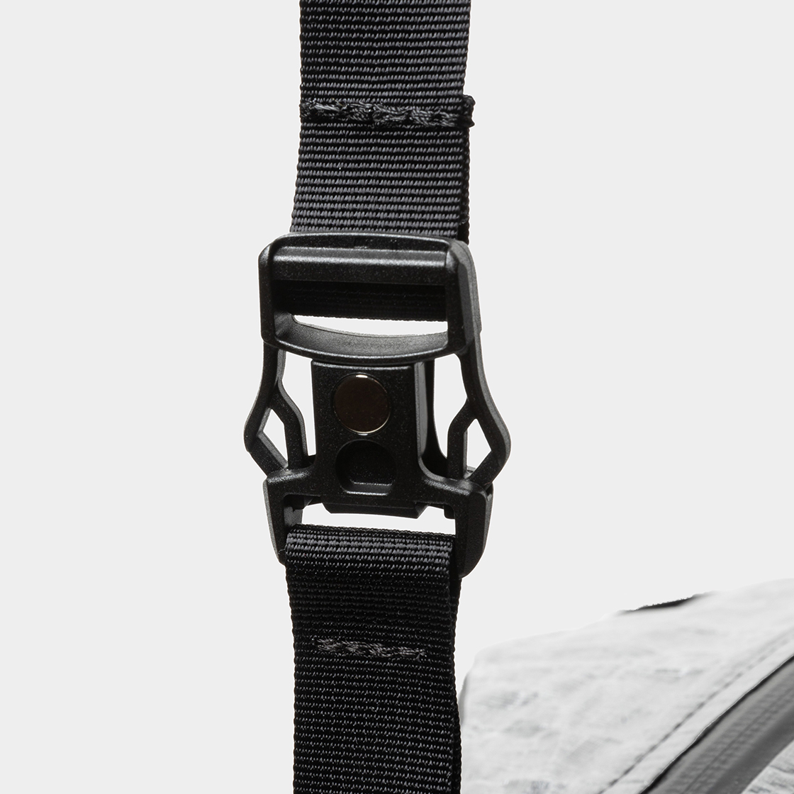 Shoulder Bag with Dyneema® /Steel Grey