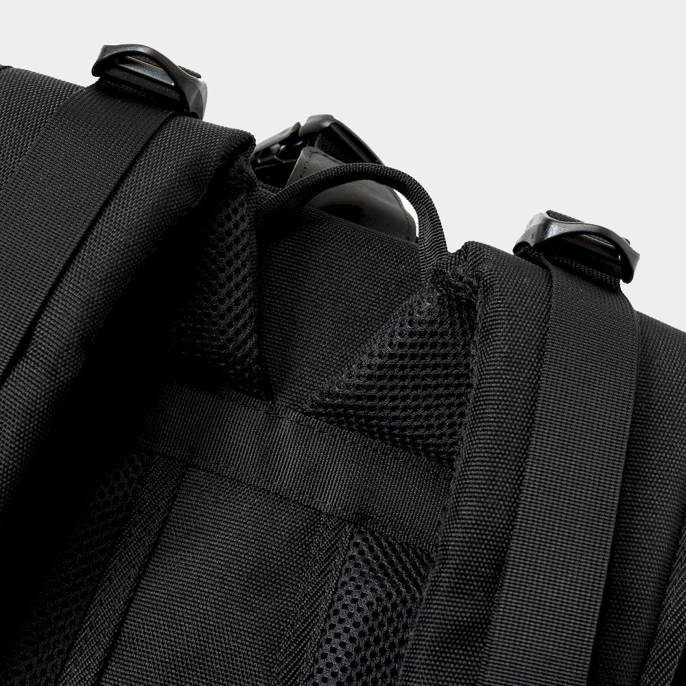 UltraWeave™ “Outside”/Carbon Black