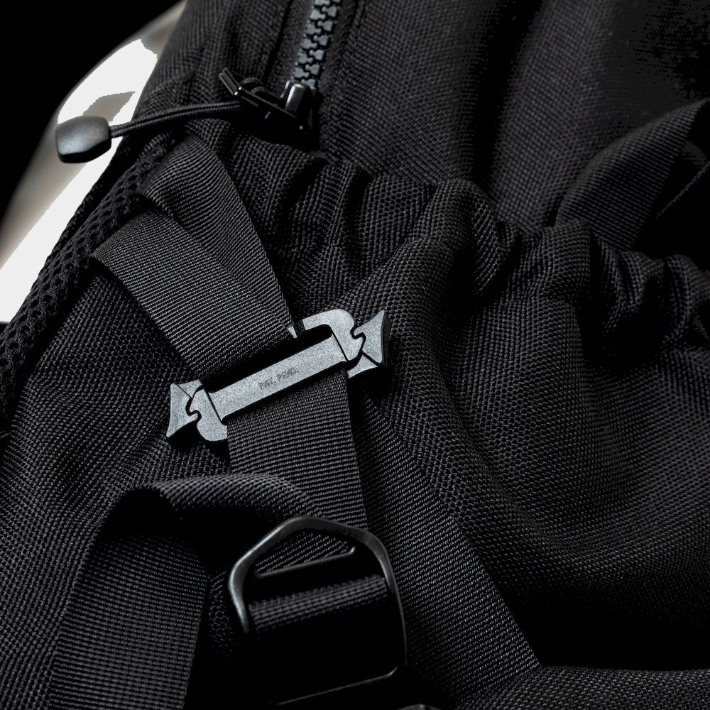 UltraWeave™ “Outside”/Carbon Black