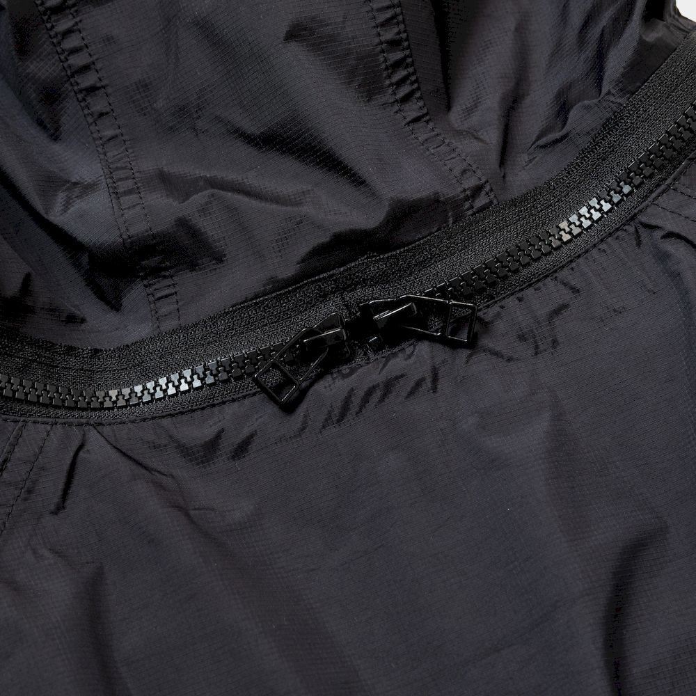 Air Circulation System Rain Jacket/Off Black