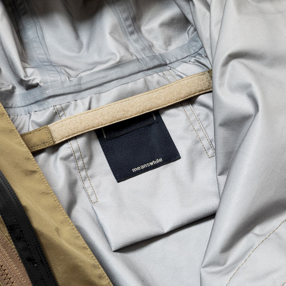 Air Circulation System Rain Jacket/Coyote
