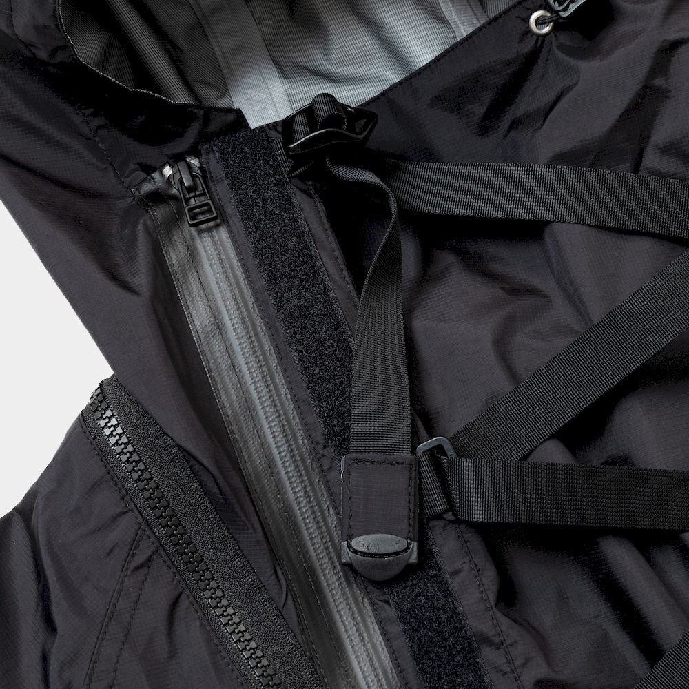 Air Circulation System Rain Jacket/Off Black