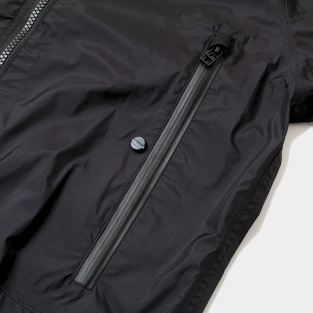 Air Circulation System Rain Jacket/Off Black