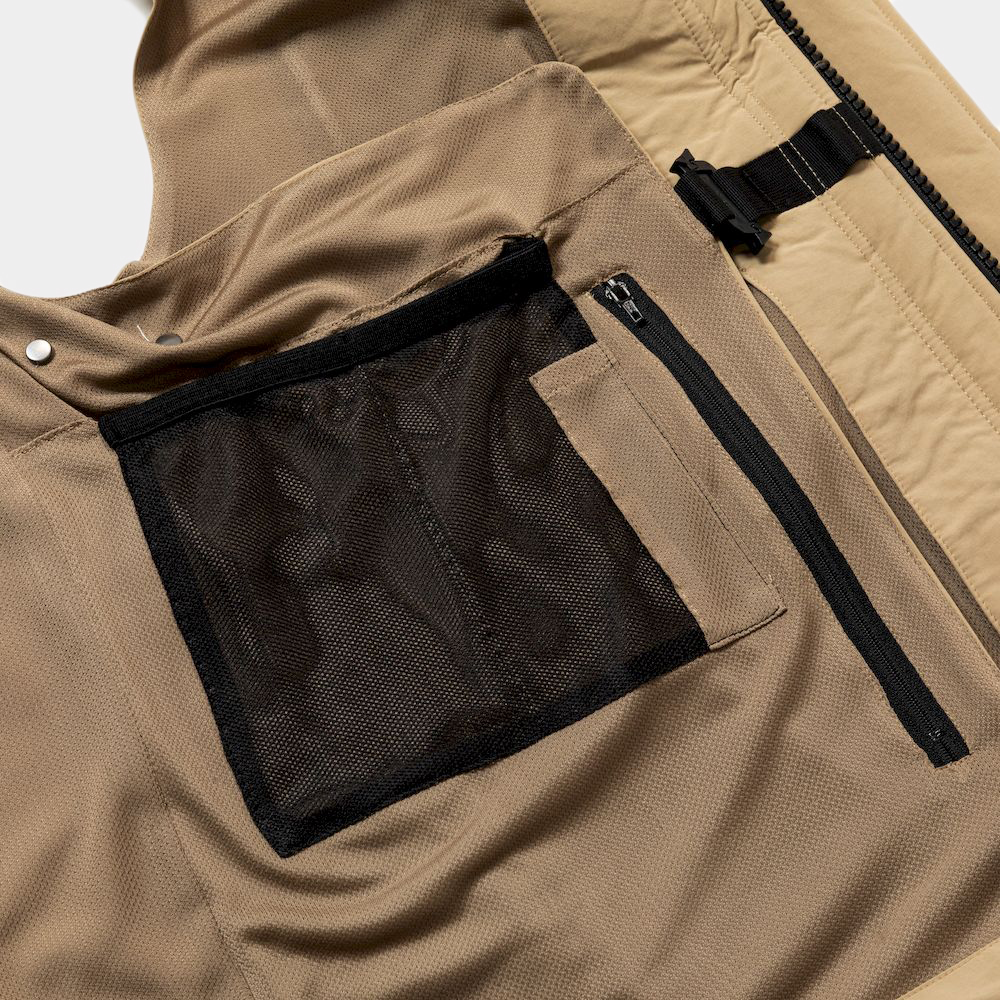 Side Slit Paper Touch Luggage Vest/Beige