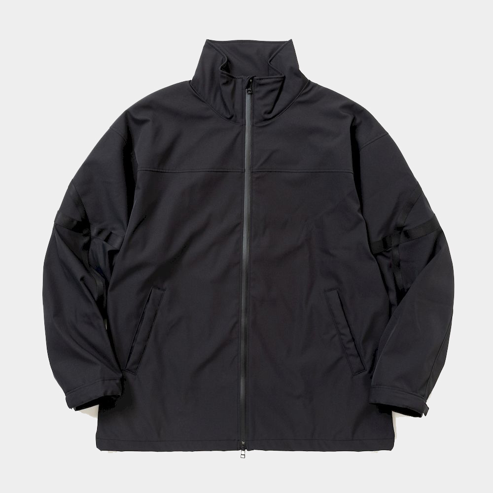 Taping Commuter JKT/Off Black