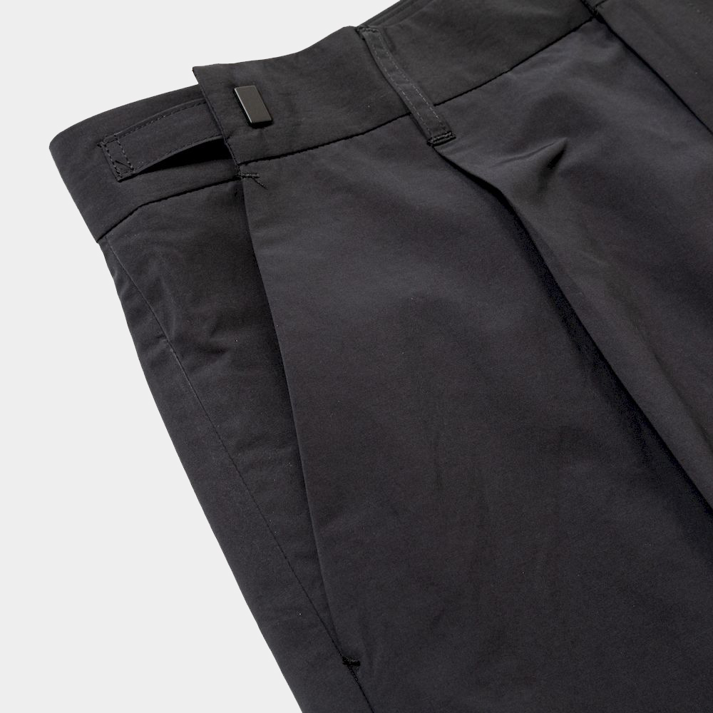 Side Zip Paper Touch Slacks/Off Black