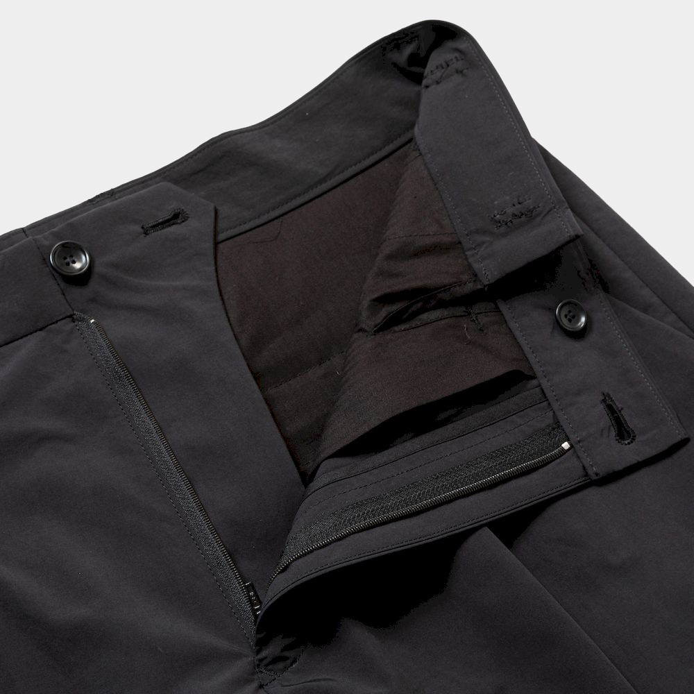 Side Zip Paper Touch Slacks/Off Black