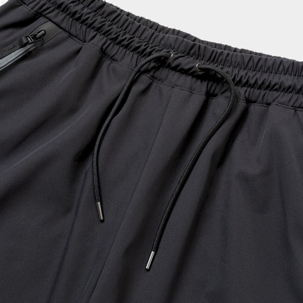Tech Commuter Shorts/Off Black