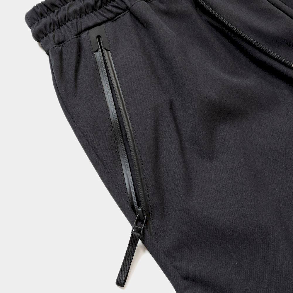 Tech Commuter Shorts/Off Black