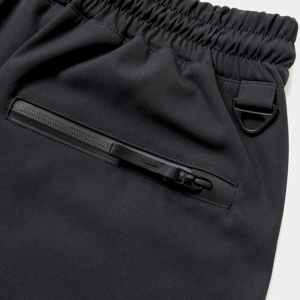 Tech Commuter Shorts/Off Black