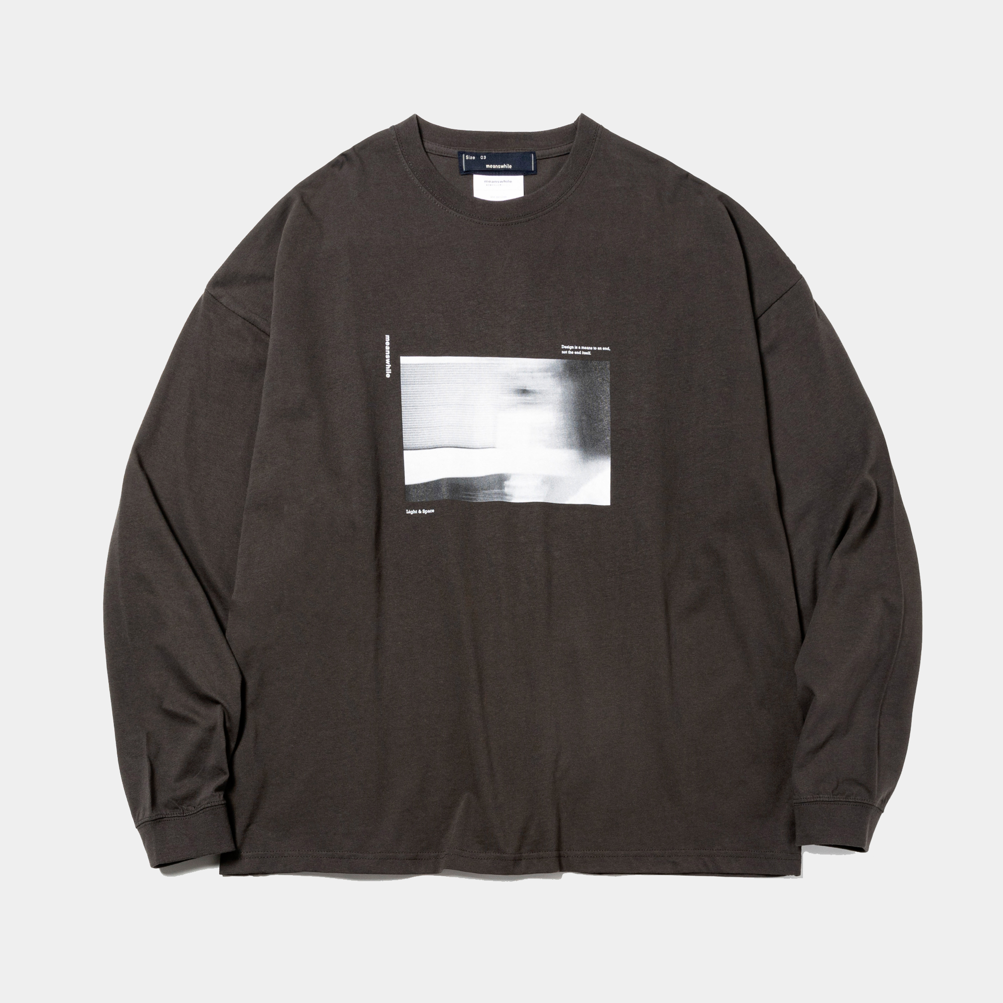 Abstract Photograph L/S Tee/Off Black A