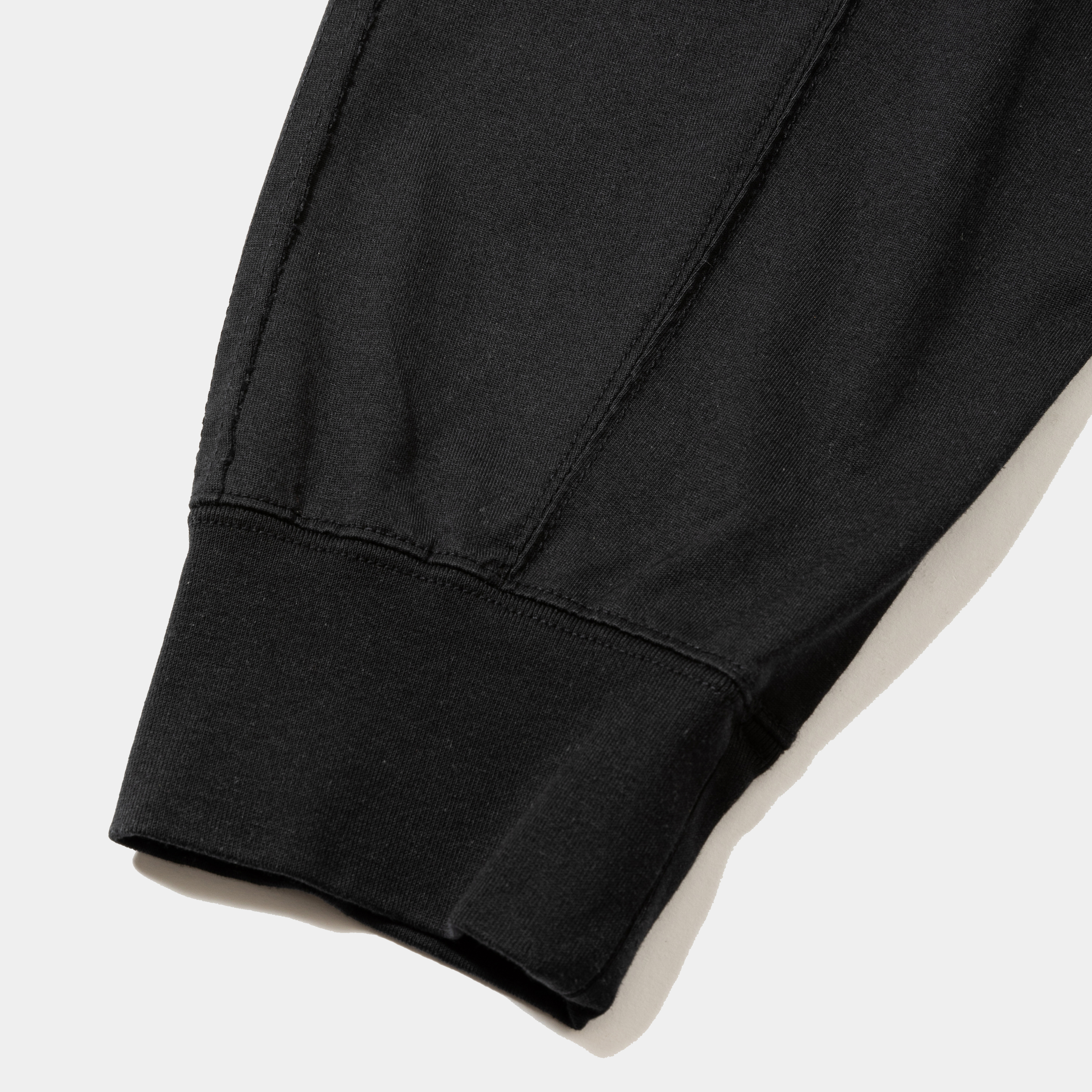 Fade Split Yoke Sleeve L/S Tee/Off Black