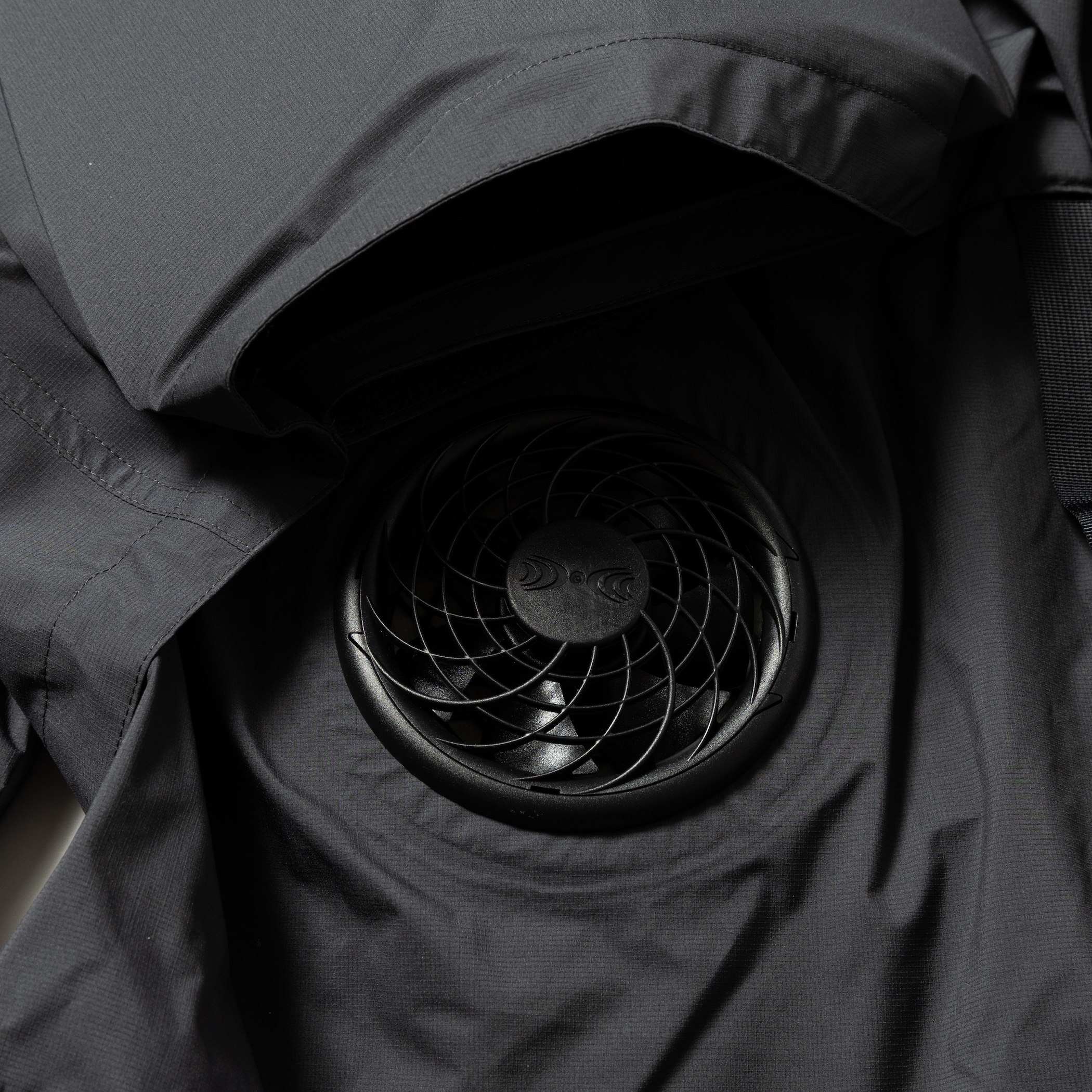 Air Circulation System Rain Jacket / Light/Charcoal