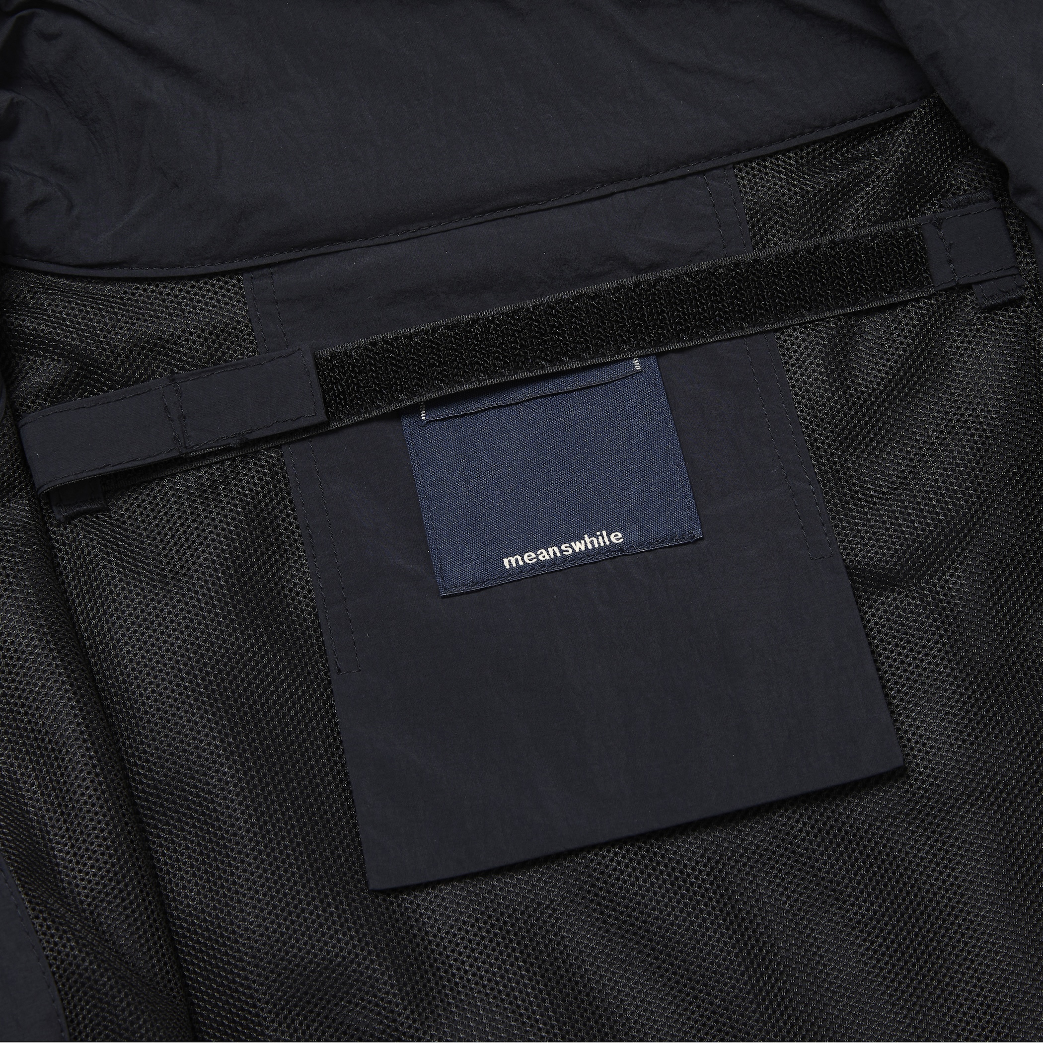Air Circulation System Monster Vest/Off Black