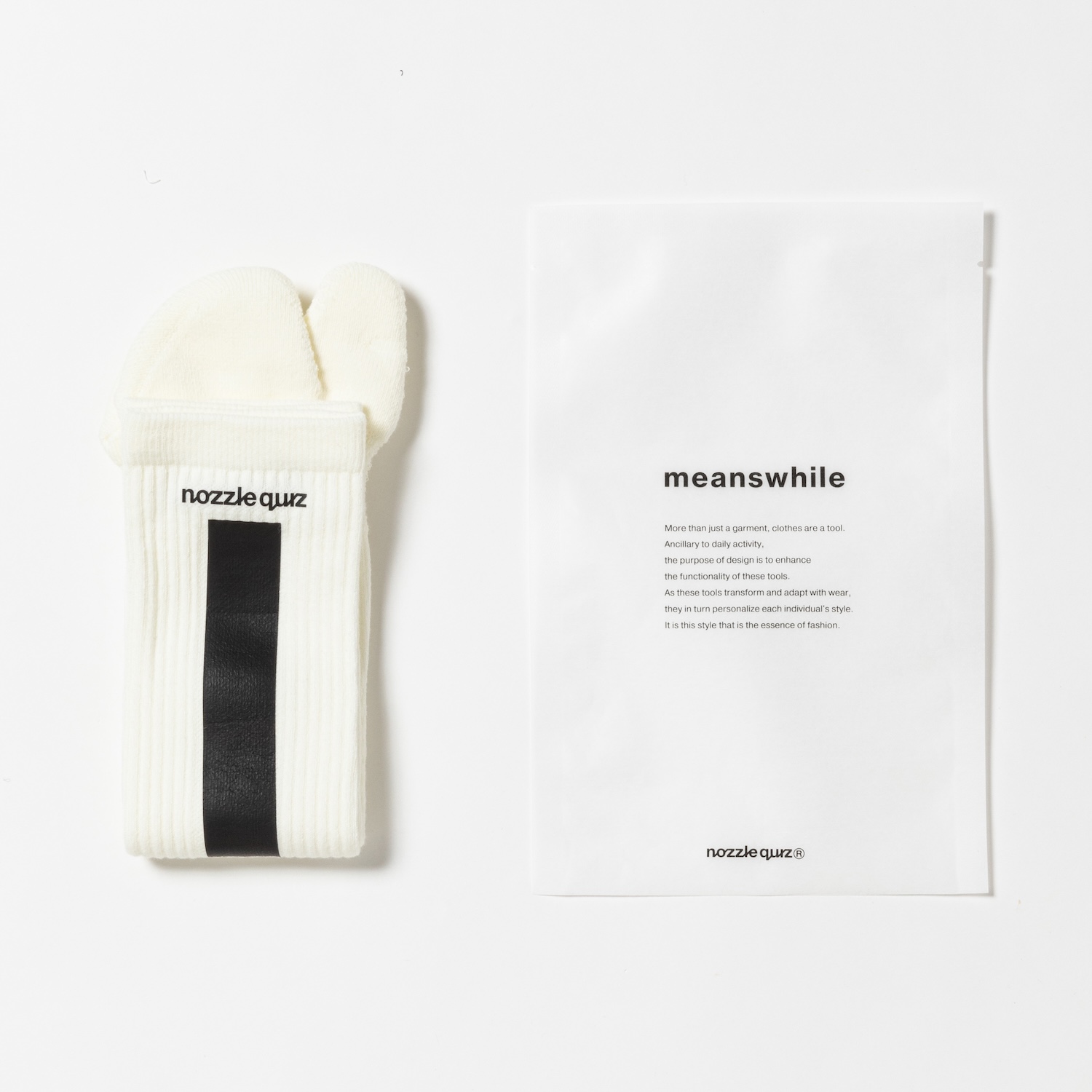 “Tabi” Tube Socks / RAW WHITE