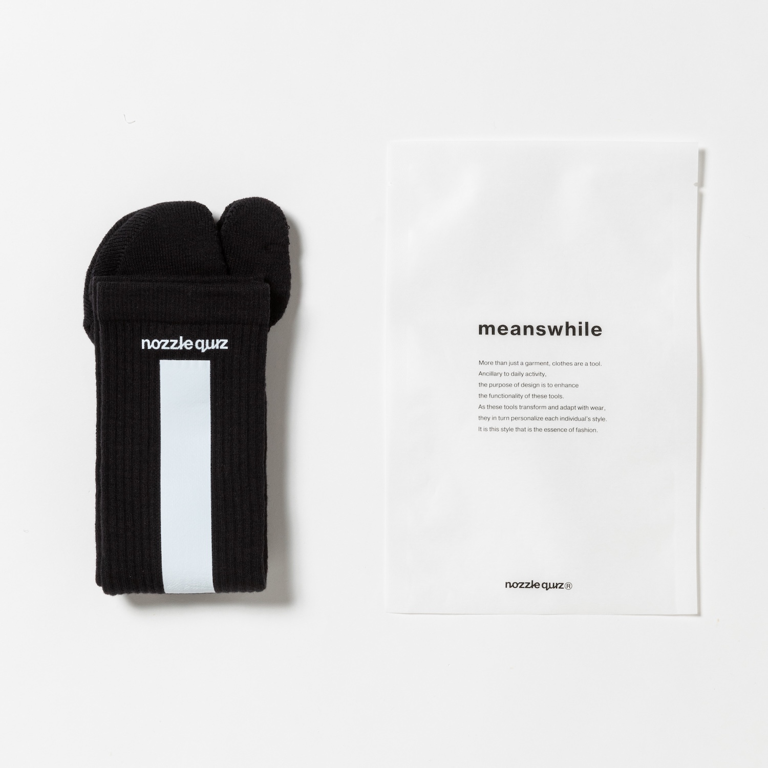 “Tabi” Tube Socks /OFF BLACK
